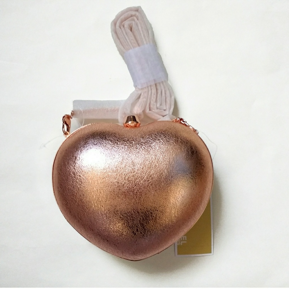 New! MICHAEL KORS Heart Leather Clutch Crossbody - Picture 5 of 5